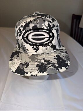 Pit Bull | Camo snap back Hat with “Cali” print